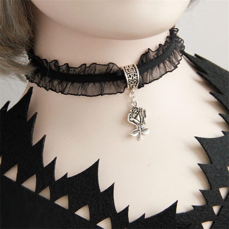 Gothic Vintage Lace Choker