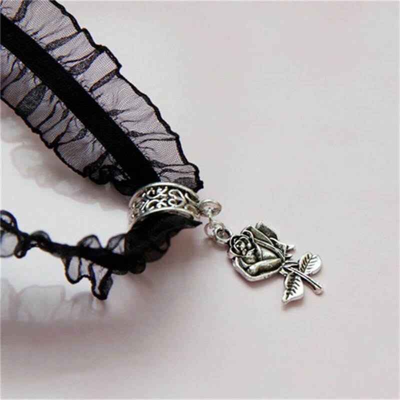 Gothic Vintage Lace Choker
