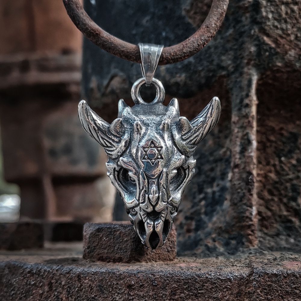 Devil Sheep Skull Pendant Punk Stainless Jewelry