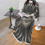 Moonlight Activity In Vintage SDN-1069 Sleeved Blanket
