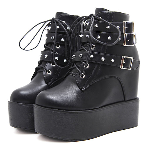 New Women Rivests Boots