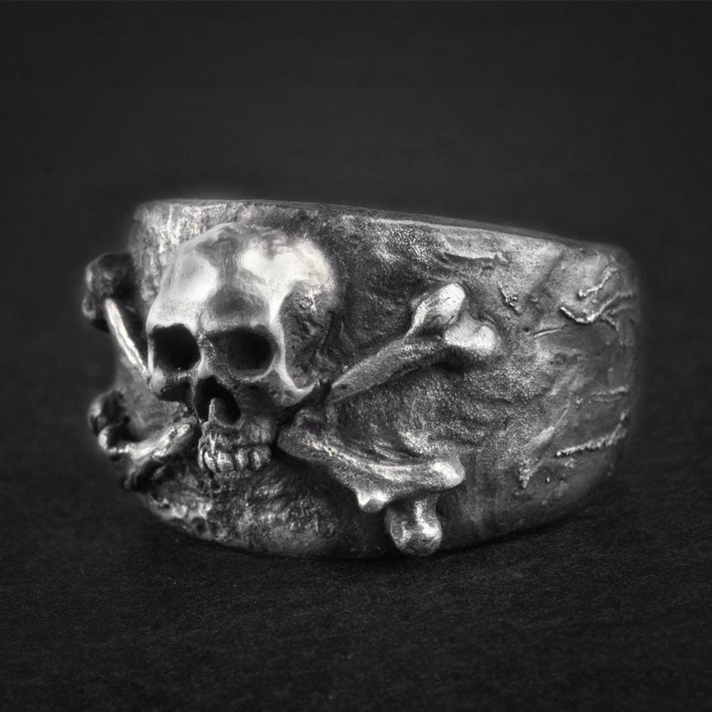 Vintage Crossbones Pirate Skull Ring