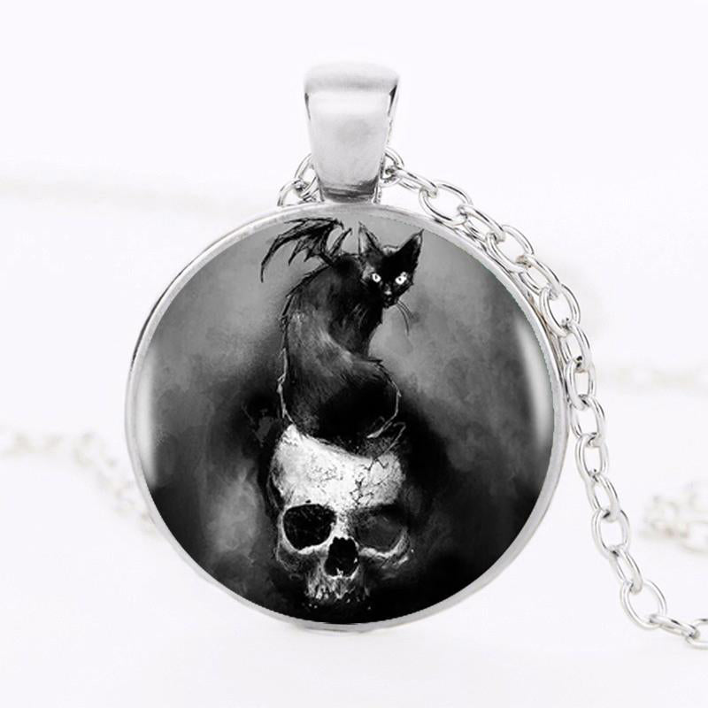 Necklace Pendant Creepy Bat on Skull