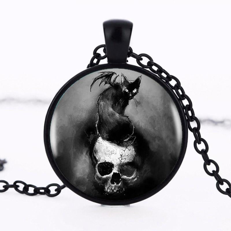 Necklace Pendant Creepy Bat on Skull