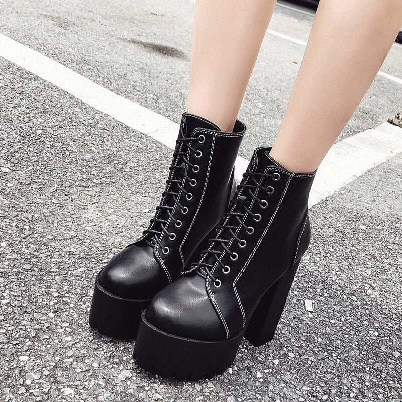 Casual Round Toe Platform Boots