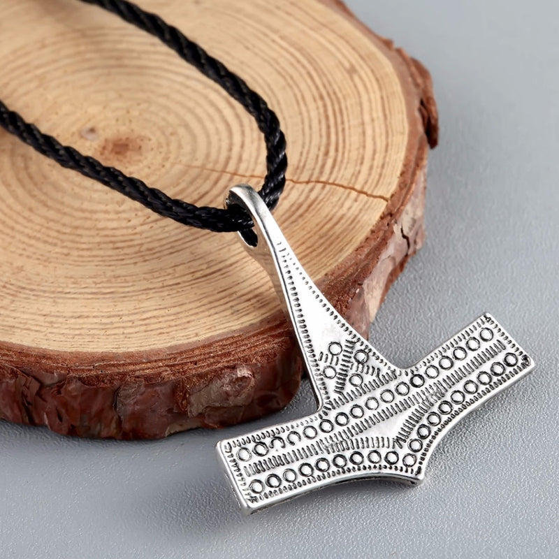 Vintage Viking Norse Thor's Hammer Mjolnir Necklace