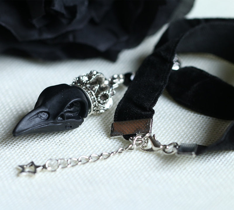 Skull Raven with Crown Pendant Gothic