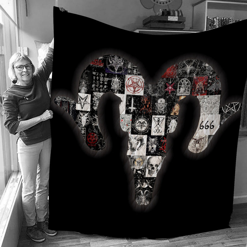 Satanic Symbol Quilt Blanket
