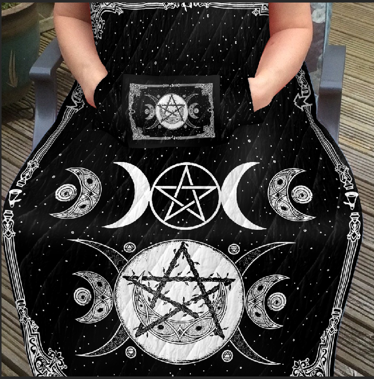 Triple Moon Quilt with Pockets