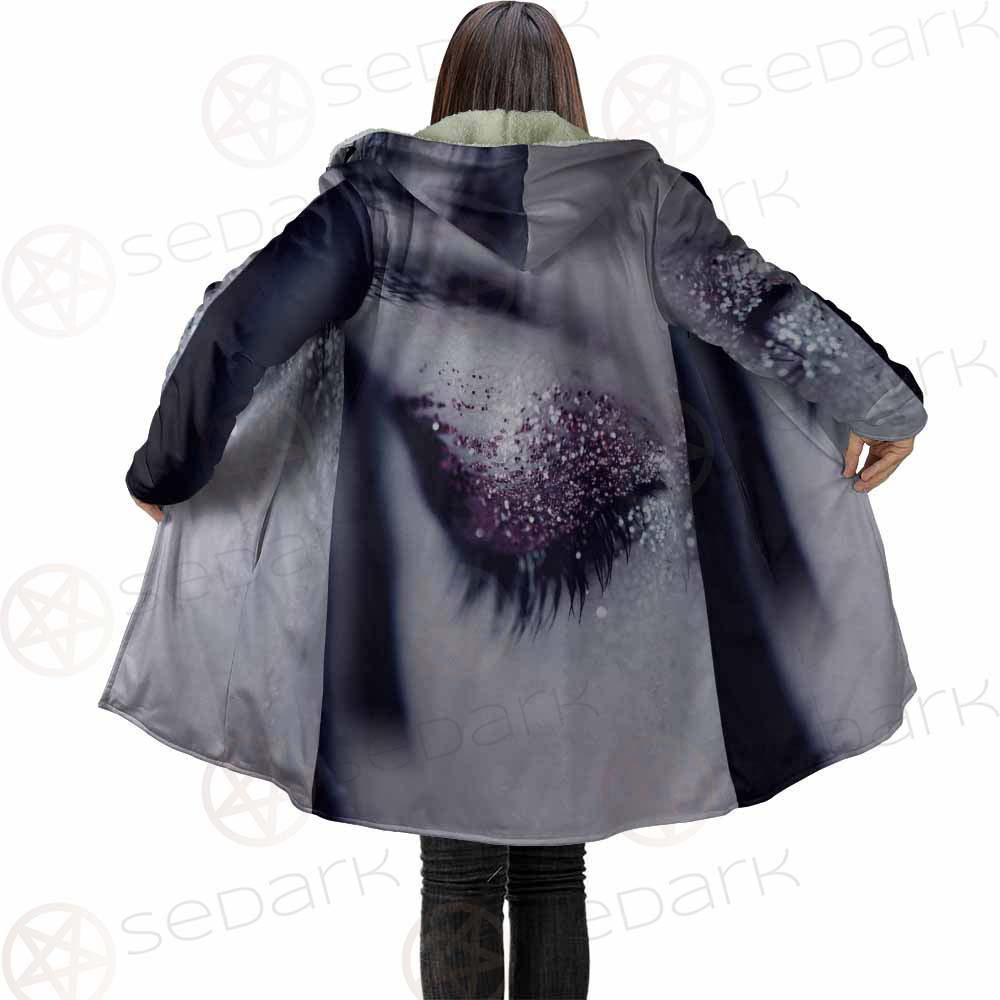 Attractive Eye SDN-1005 Cloak with bag