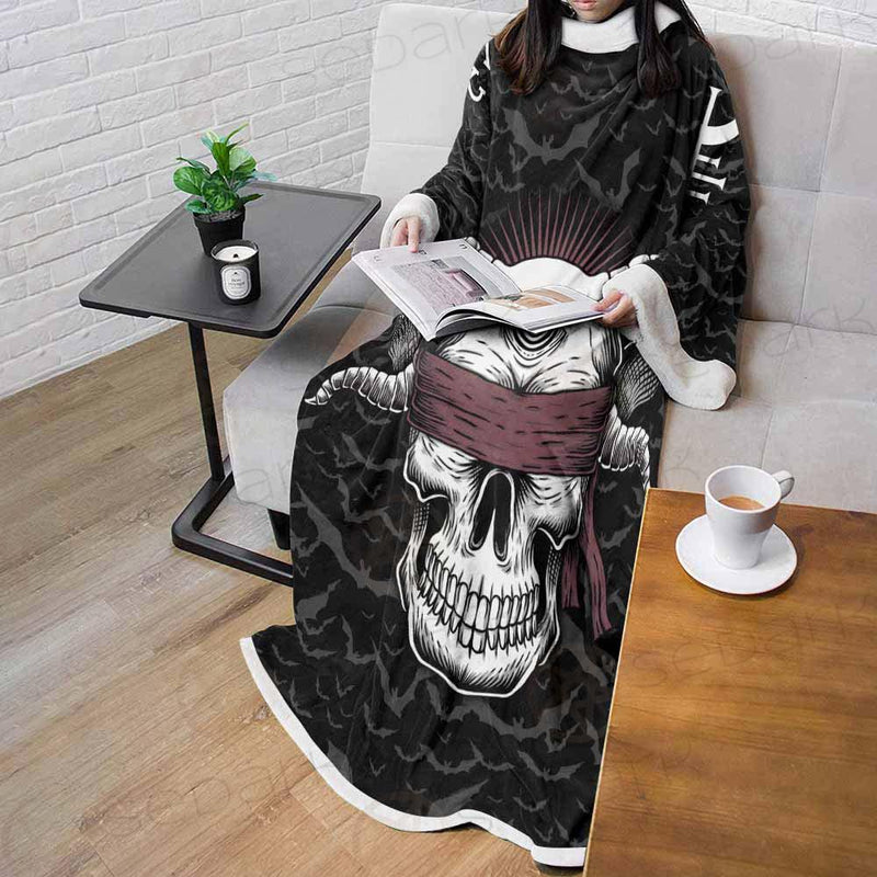 Satan Skull Bat SED-0206 Sleeved Blanket