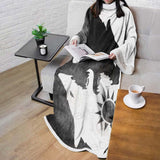 Viking Black And White SED-0495 Sleeved Blanket