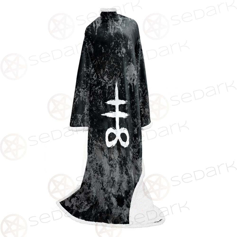 Satanic Symbol SED-0522 Sleeved Blanket