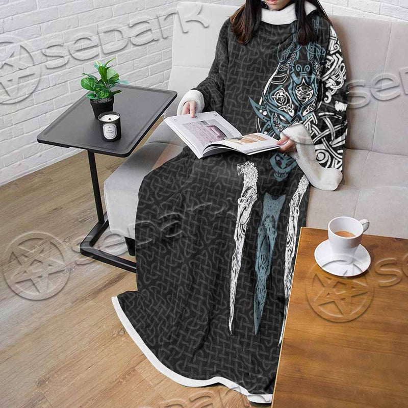Viking Fenrir Wolf SED-1009 Sleeved Blanket