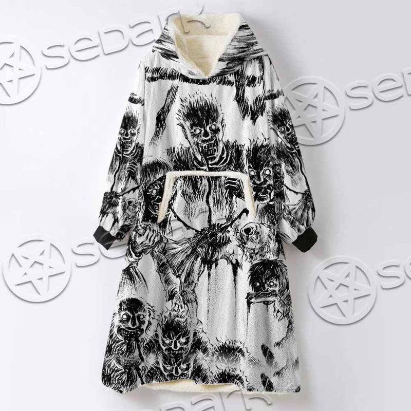 Berserk Creatures Battle Black White SED-1043 Oversized Sherpa Blanket Hoodie
