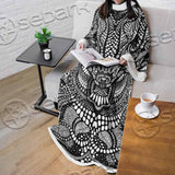 Psychedelic Black And White SED-1107 Sleeved Blanket