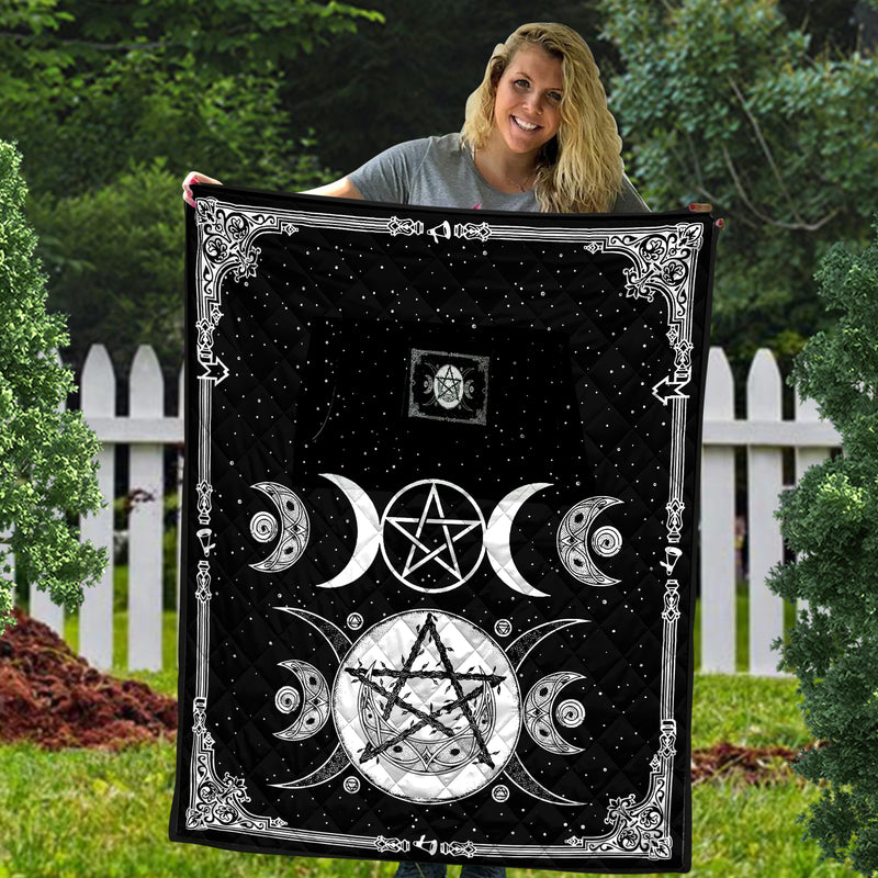 Triple Moon Quilt with Pockets