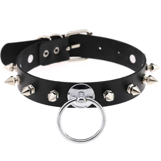Sexy O-ring Spiked choker